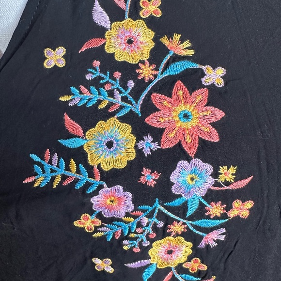 NWT Savanna Jane Black Halter Dress w/Embroidery large - Picture 9 of 10